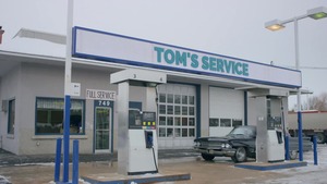 Tom Of Finland: Service Station: bare - Ricky Roman, River Wilson American Hook up