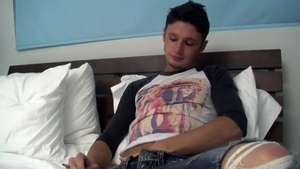 Boys-Smoking.com - Damon Archer smoking in the bed