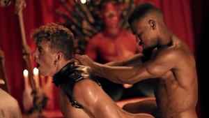 DrillMyHole - Piercing american wants nailing