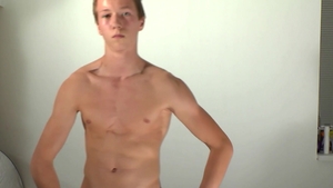 EastBoys.com - Awesome Vincenzo Mazzi enjoys workout