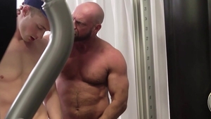 TwinkTop: Coach Knox have fun with young college guy Cole Blue