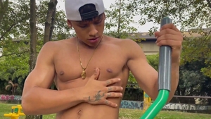 EastBoys: Muscle twink latino cumshot outdoors solo