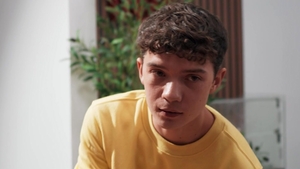 Men: Sam Gets His Daily Dose from Joey