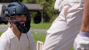 Men: Wicketkeeper Enjoys Riding Batsman's Bat