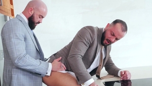 menatplay: Bareback Boyfriend Causes a Ruckus