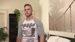 maskurbate: First-time Fun with Jayden